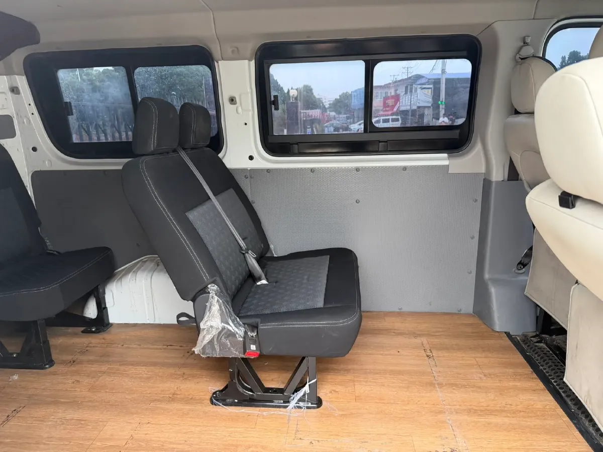 2024 MAXUS XinTu V80 2.0T 147HP L4 6MT,autocango,china used car exporter,china ev exporter,chinese used car exporter,chinese used ev exporter