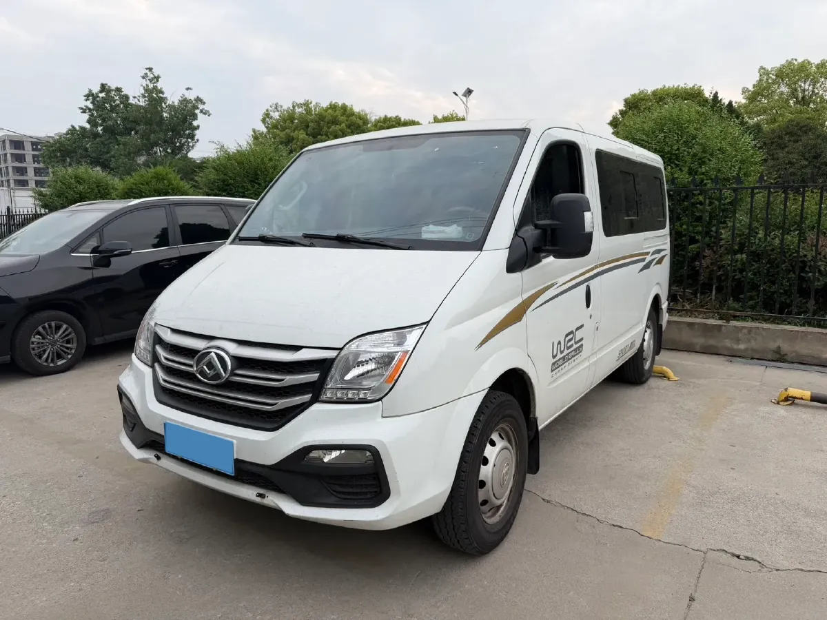 2024 MAXUS XinTu V80 2.0T 147HP L4 6MT,autocango,china used car exporter,china ev exporter,chinese used car exporter,chinese used ev exporter