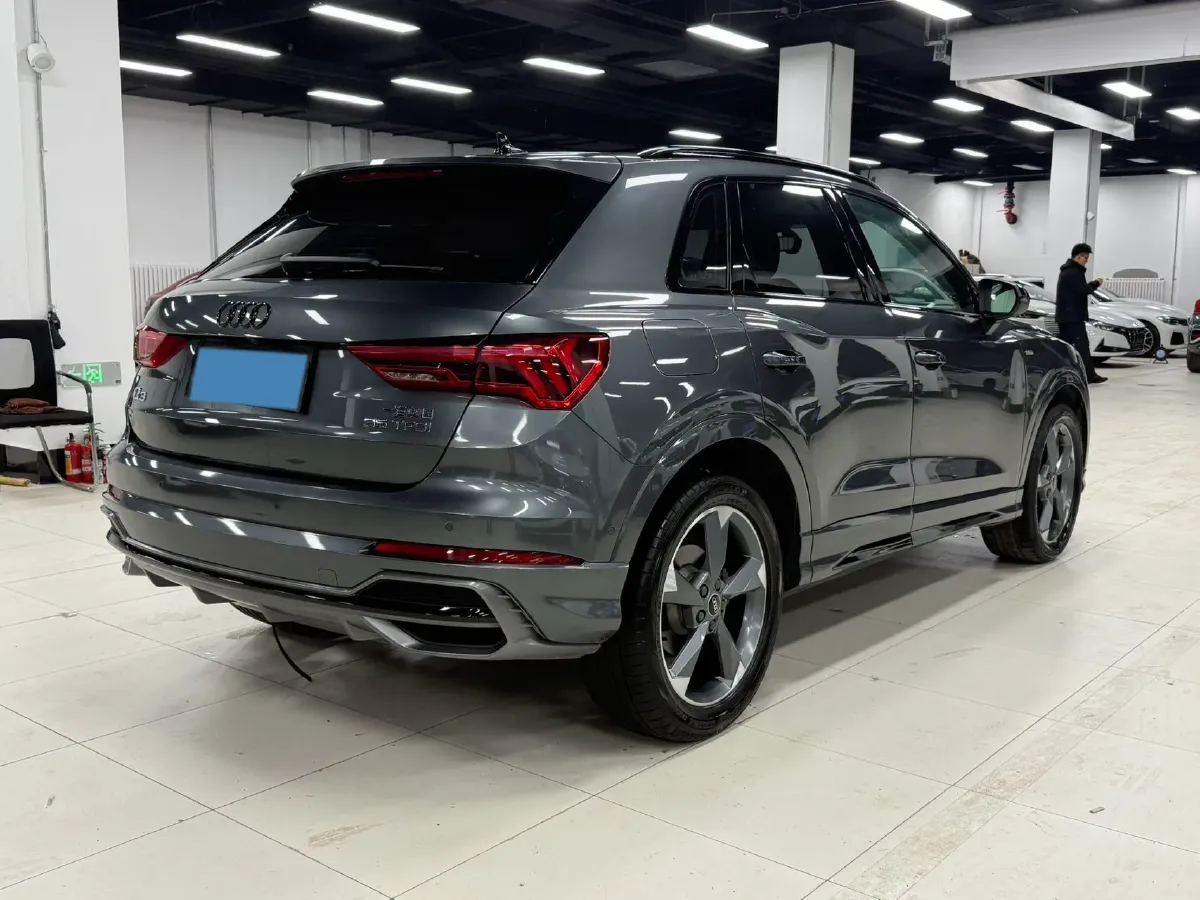 2022 Audi Q3 1.4T 150HP L4 7DCT,autocango,china used car exporter,china ev exporter,chinese used car exporter,chinese used ev exporter