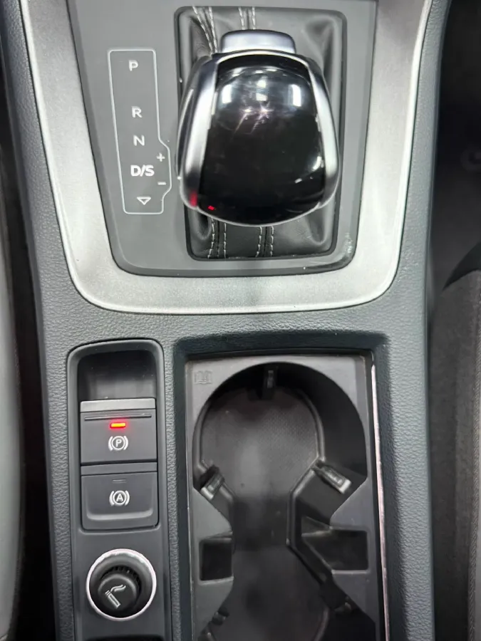 2022 Audi Q3 1.4T 150HP L4 7DCT,autocango,china used car exporter,china ev exporter,chinese used car exporter,chinese used ev exporter