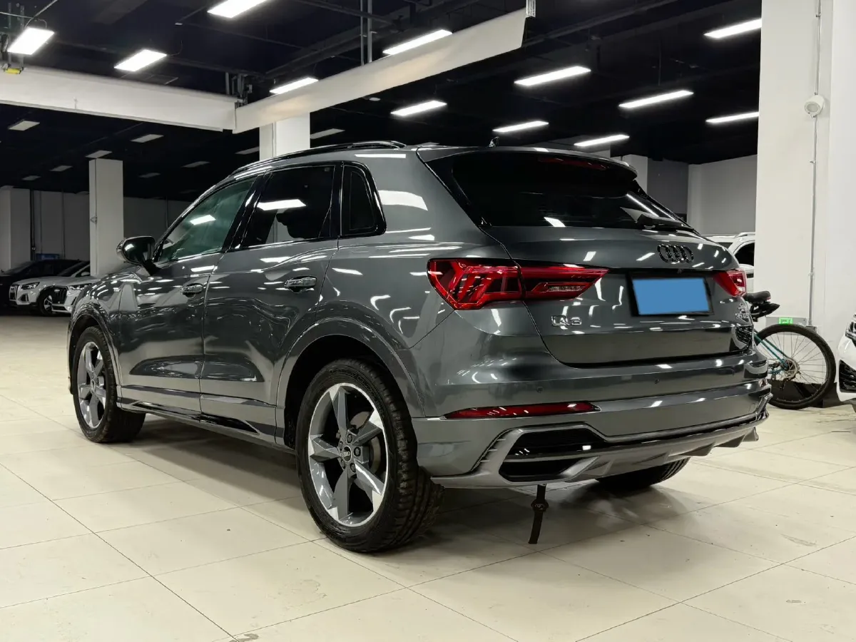 2022 Audi Q3 1.4T 150HP L4 7DCT,autocango,china used car exporter,china ev exporter,chinese used car exporter,chinese used ev exporter