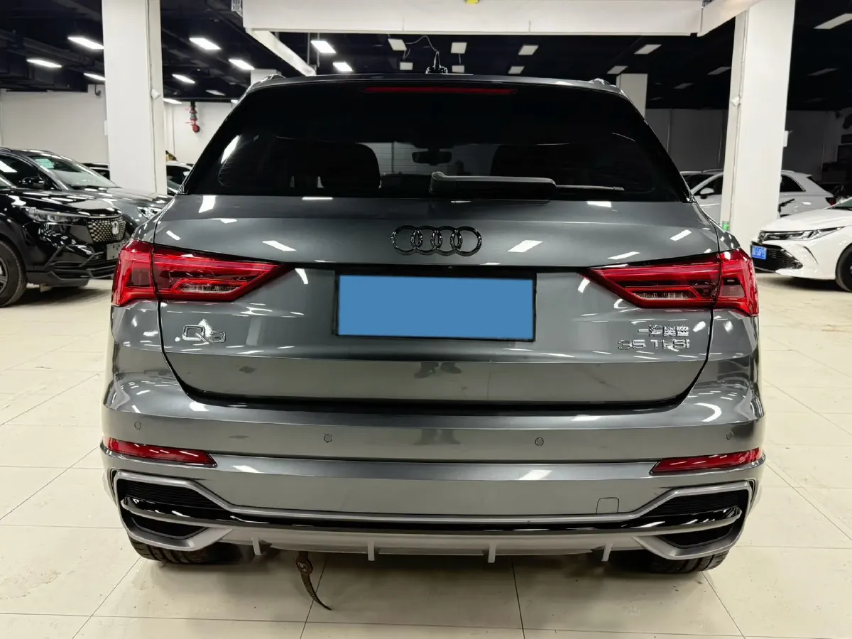 2022 Audi Q3 1.4T 150HP L4 7DCT,autocango,china used car exporter,china ev exporter,chinese used car exporter,chinese used ev exporter