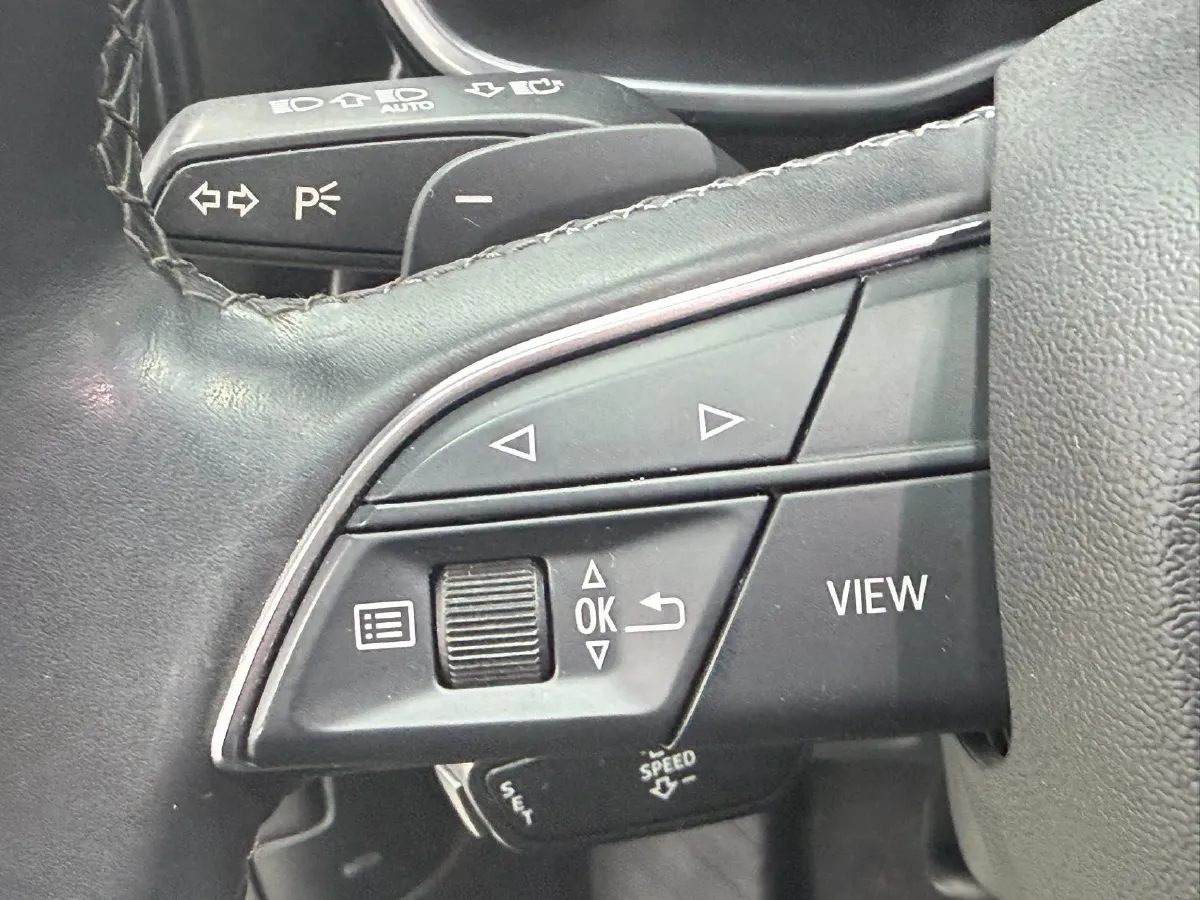 2022 Audi Q3 1.4T 150HP L4 7DCT,autocango,china used car exporter,china ev exporter,chinese used car exporter,chinese used ev exporter