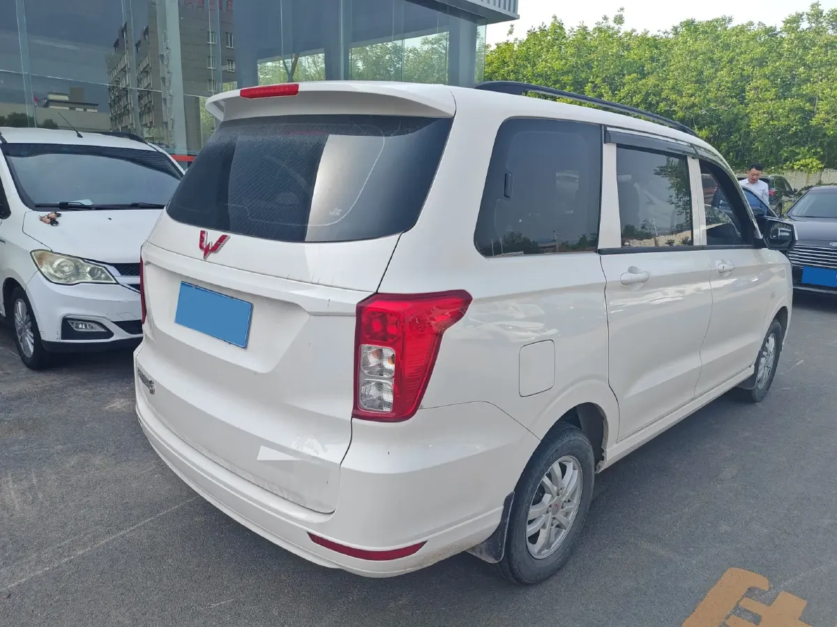 2021 WuLing RongGuang New Truck 1.5L 99HP L4 5MT,autocango,china used car exporter,china ev exporter,chinese used car exporter,chinese used ev exporter