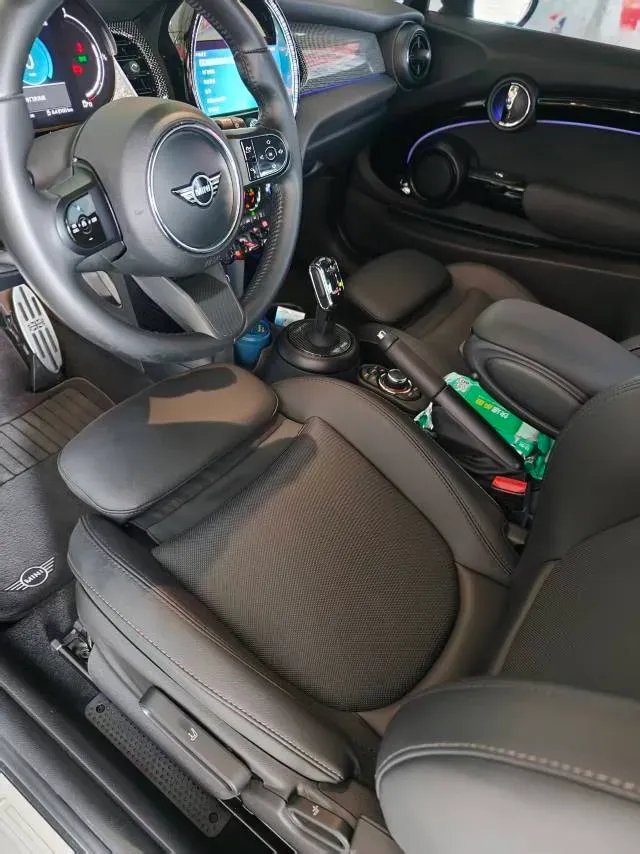 2023 MINI MINI 1.5T 136HP L3 7DCT,autocango,china used car exporter,china ev exporter,chinese used car exporter,chinese used ev exporter