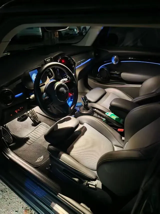 2023 MINI MINI 1.5T 136HP L3 7DCT,autocango,china used car exporter,china ev exporter,chinese used car exporter,chinese used ev exporter