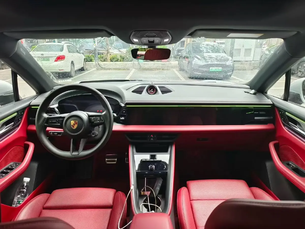 2024 Mercedes-Benz C Class 1.5T 204HP L4 9AT,autocango,china used car exporter,china ev exporter,chinese used car exporter,chinese used ev exporter