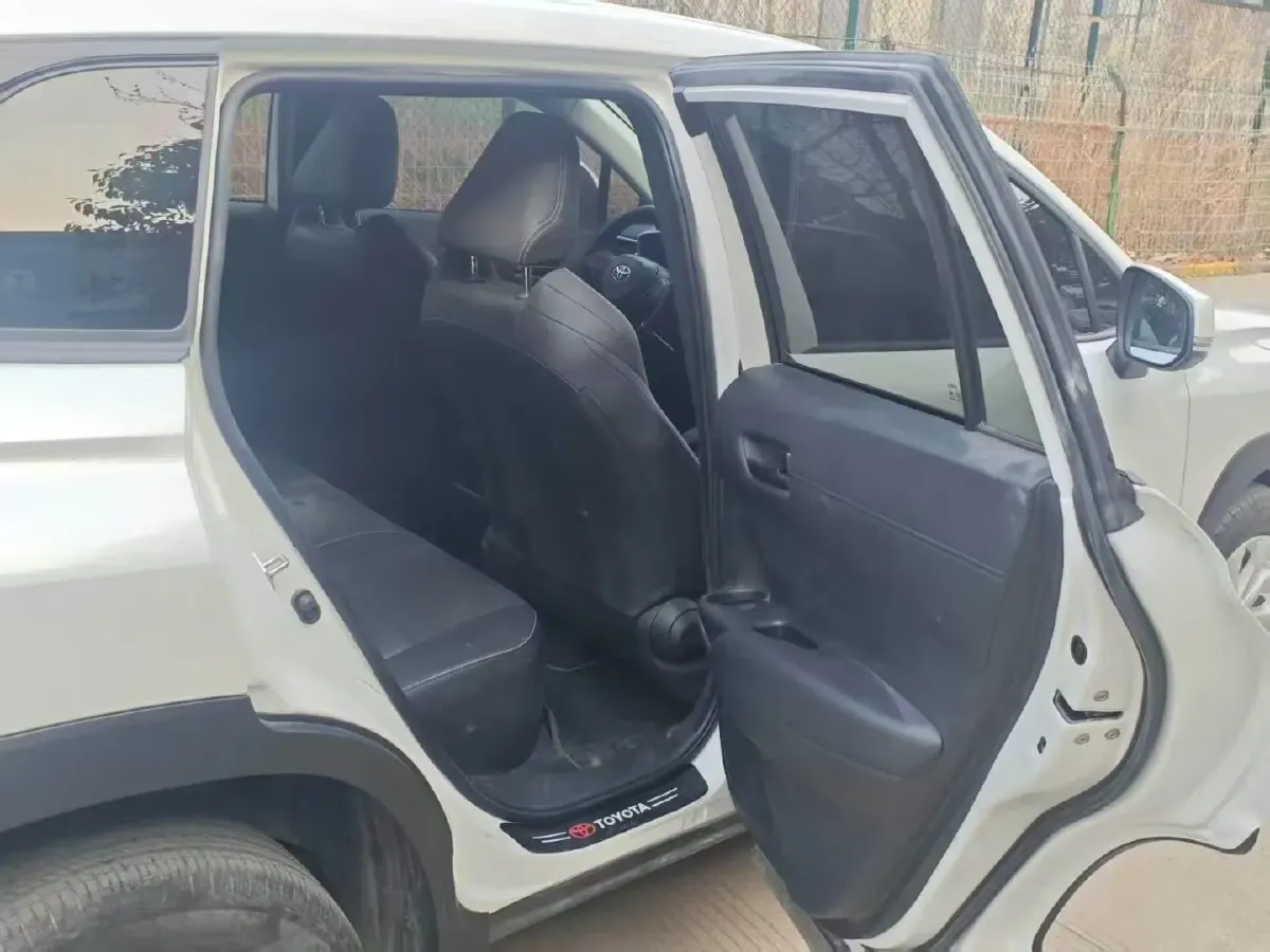 2024 Toyota Frontlander 2.0L 171HP L4 CVT,autocango,china used car exporter,china ev exporter,chinese used car exporter,chinese used ev exporter