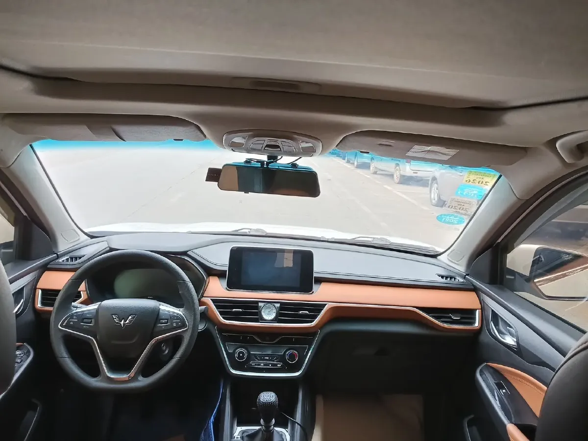 2018 WuLing HongGuang S3 1.5L 112HP L4 6MT,autocango,china used car exporter,china ev exporter,chinese used car exporter,chinese used ev exporter