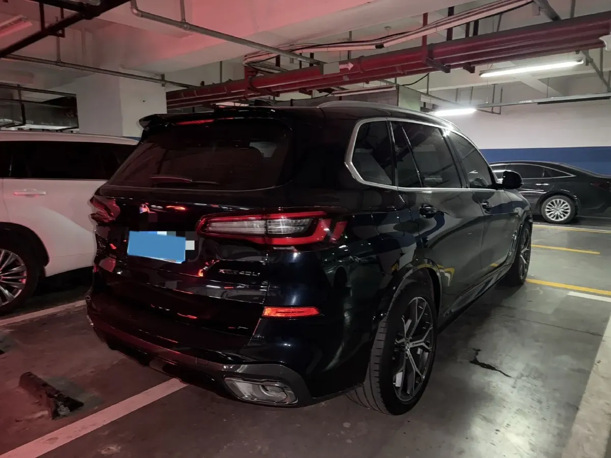 2022 BMW X5 3.0T 333HP L6 8AT,autocango,china used car exporter,china ev exporter,chinese used car exporter,chinese used ev exporter