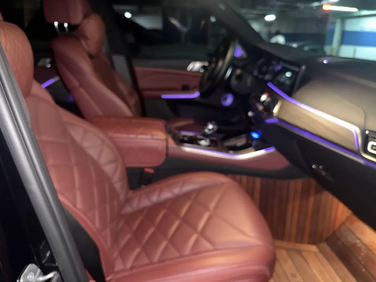 2022 BMW X5 3.0T 333HP L6 8AT,autocango,china used car exporter,china ev exporter,chinese used car exporter,chinese used ev exporter