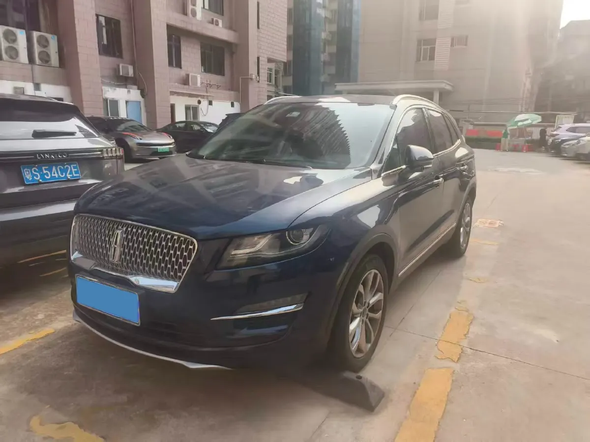 2019 Lincoln MKC 2.0T 203HP L4 6AT,autocango,china used car exporter,china ev exporter,chinese used car exporter,chinese used ev exporter