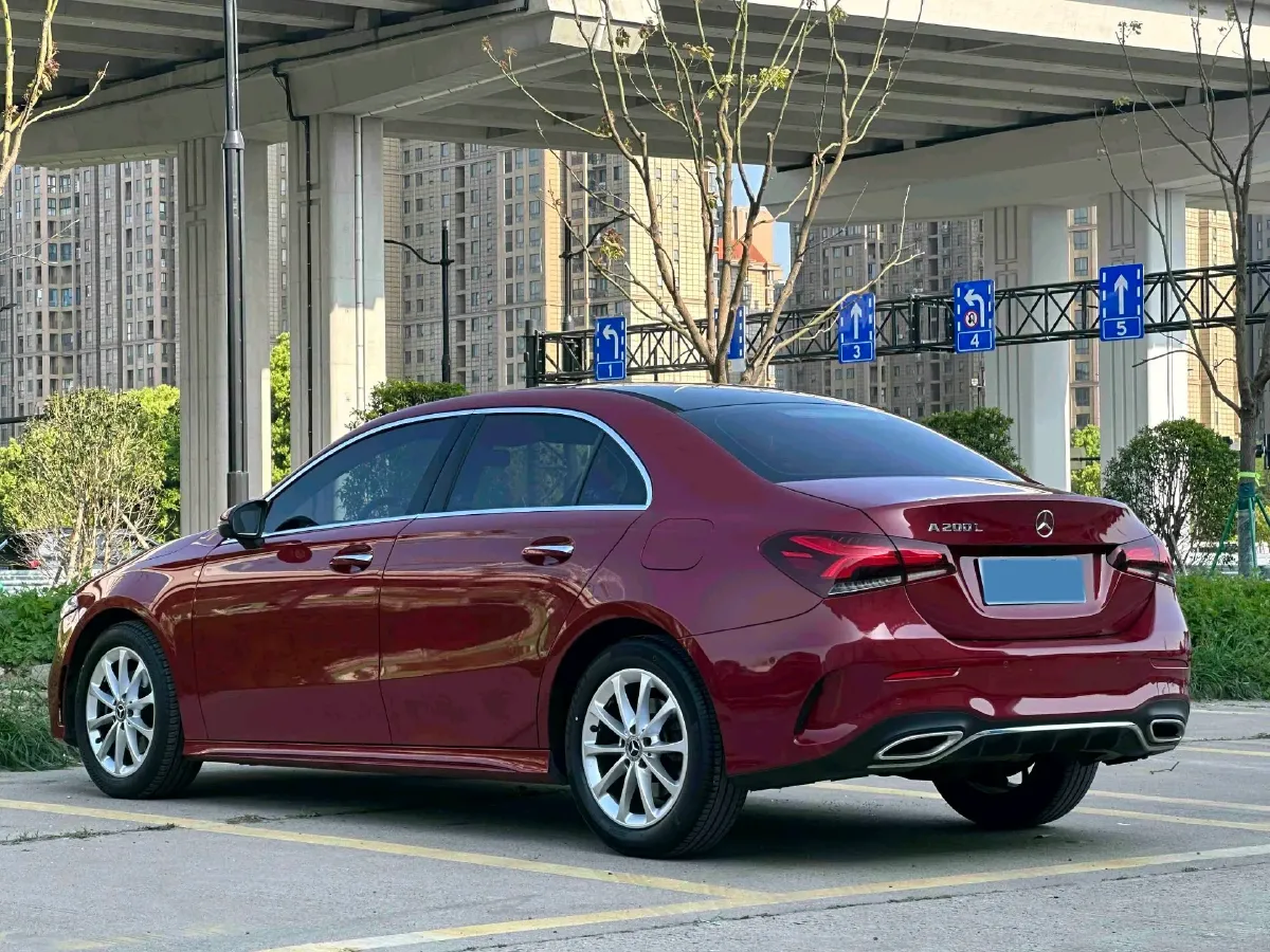 2020 Mercedes-Benz A Class 1.3T 163HP L4 7DCT,autocango,china used car exporter,china ev exporter,chinese used car exporter,chinese used ev exporter