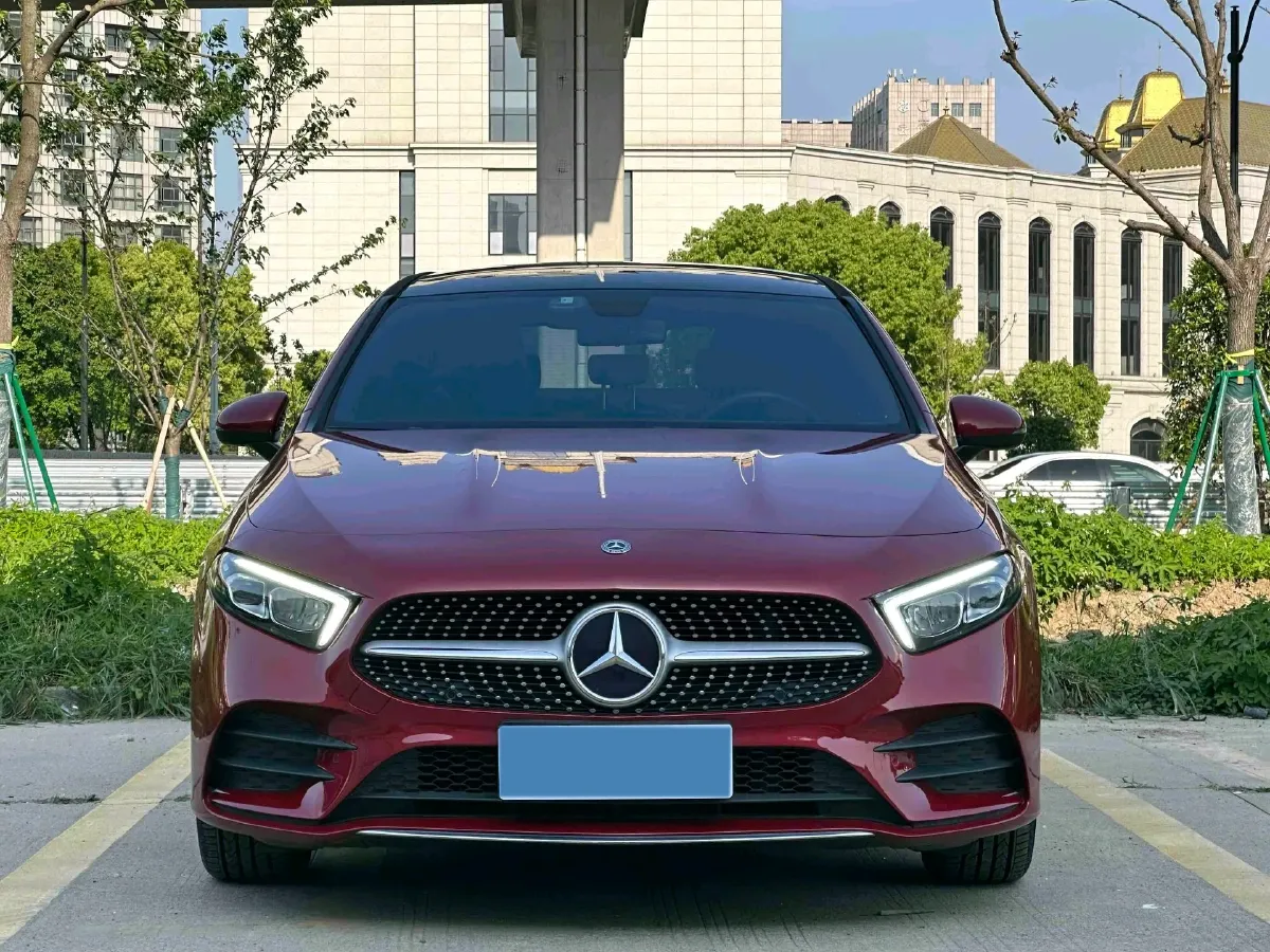 2020 Mercedes-Benz A Class 1.3T 163HP L4 7DCT,autocango,china used car exporter,china ev exporter,chinese used car exporter,chinese used ev exporter