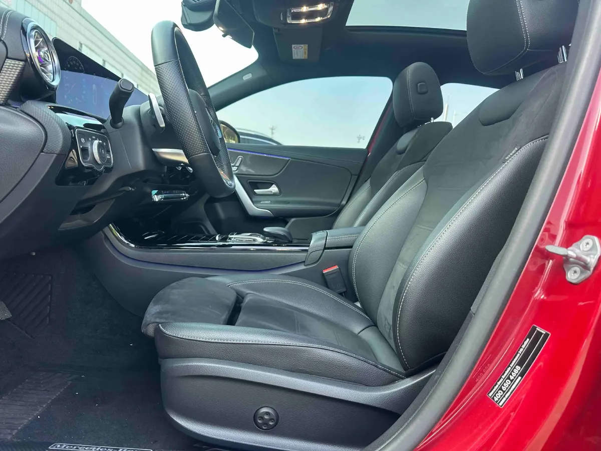 2020 Mercedes-Benz A Class 1.3T 163HP L4 7DCT,autocango,china used car exporter,china ev exporter,chinese used car exporter,chinese used ev exporter