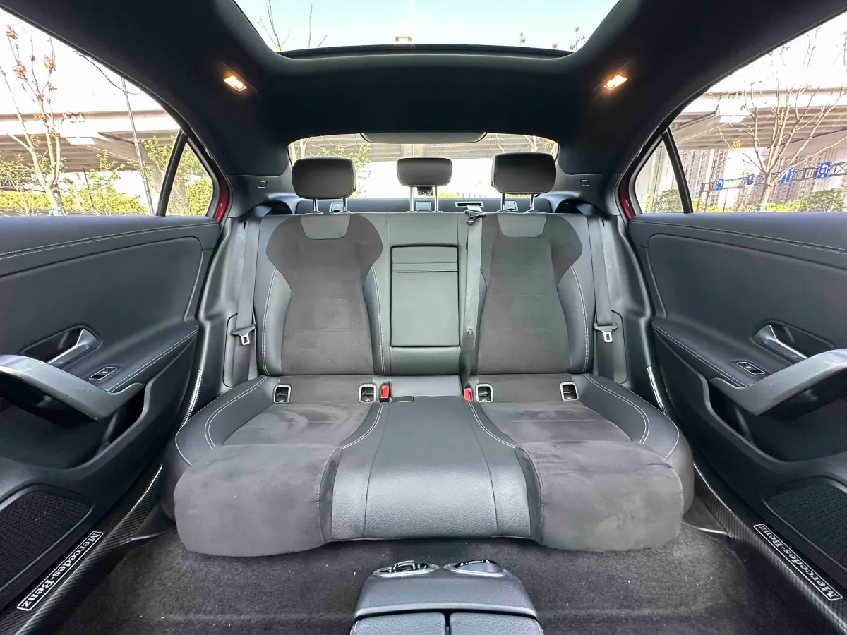 2020 Mercedes-Benz A Class 1.3T 163HP L4 7DCT,autocango,china used car exporter,china ev exporter,chinese used car exporter,chinese used ev exporter