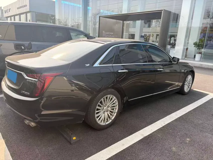 2022 Cadillac CT6 2.0T 237HP L4 10AT,autocango,china used car exporter,china ev exporter,chinese used car exporter,chinese used ev exporter