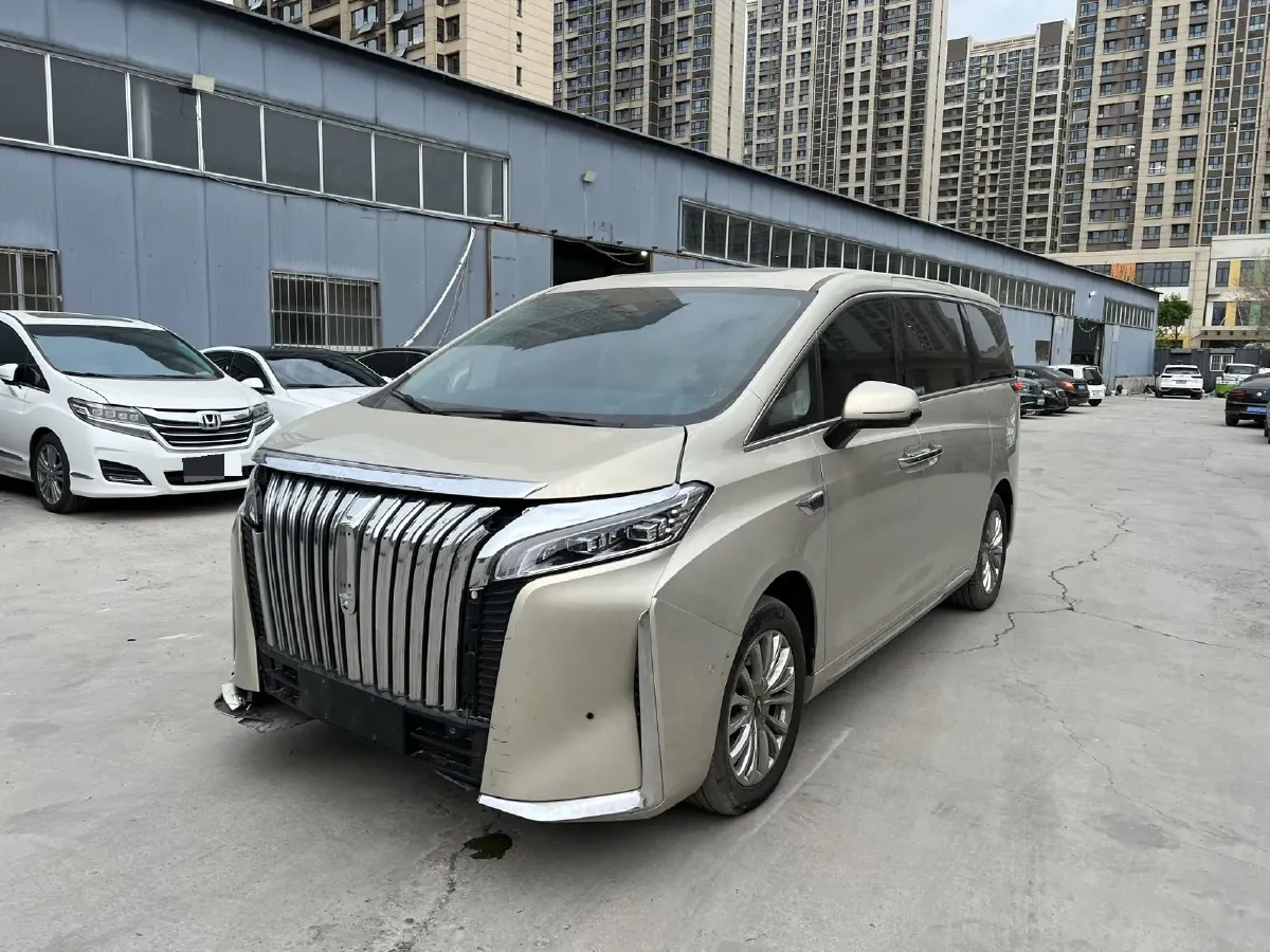 2024 Toyota Sienna 2.5L 189HP L4 E-CVT Hybrid,autocango,china used car exporter,china ev exporter,chinese used car exporter,chinese used ev exporter