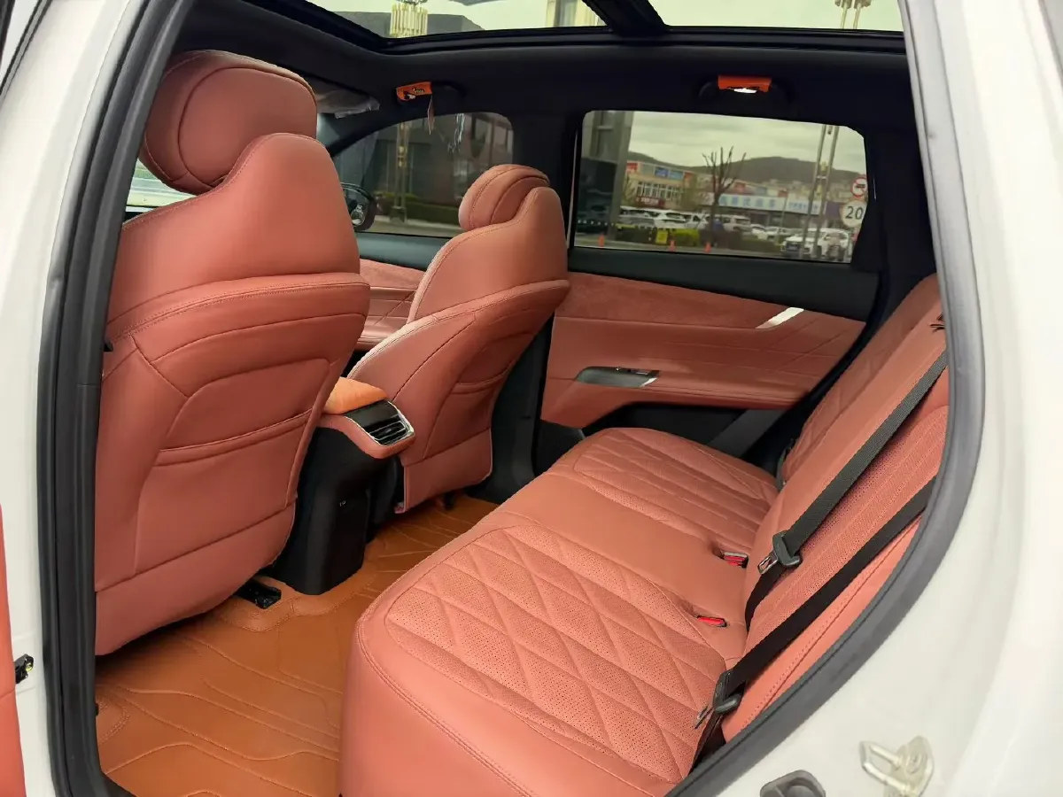 2025 ChangAn CS75 Plus 1.5T 192HP L4 8AT,autocango,china used car exporter,china ev exporter,chinese used car exporter,chinese used ev exporter