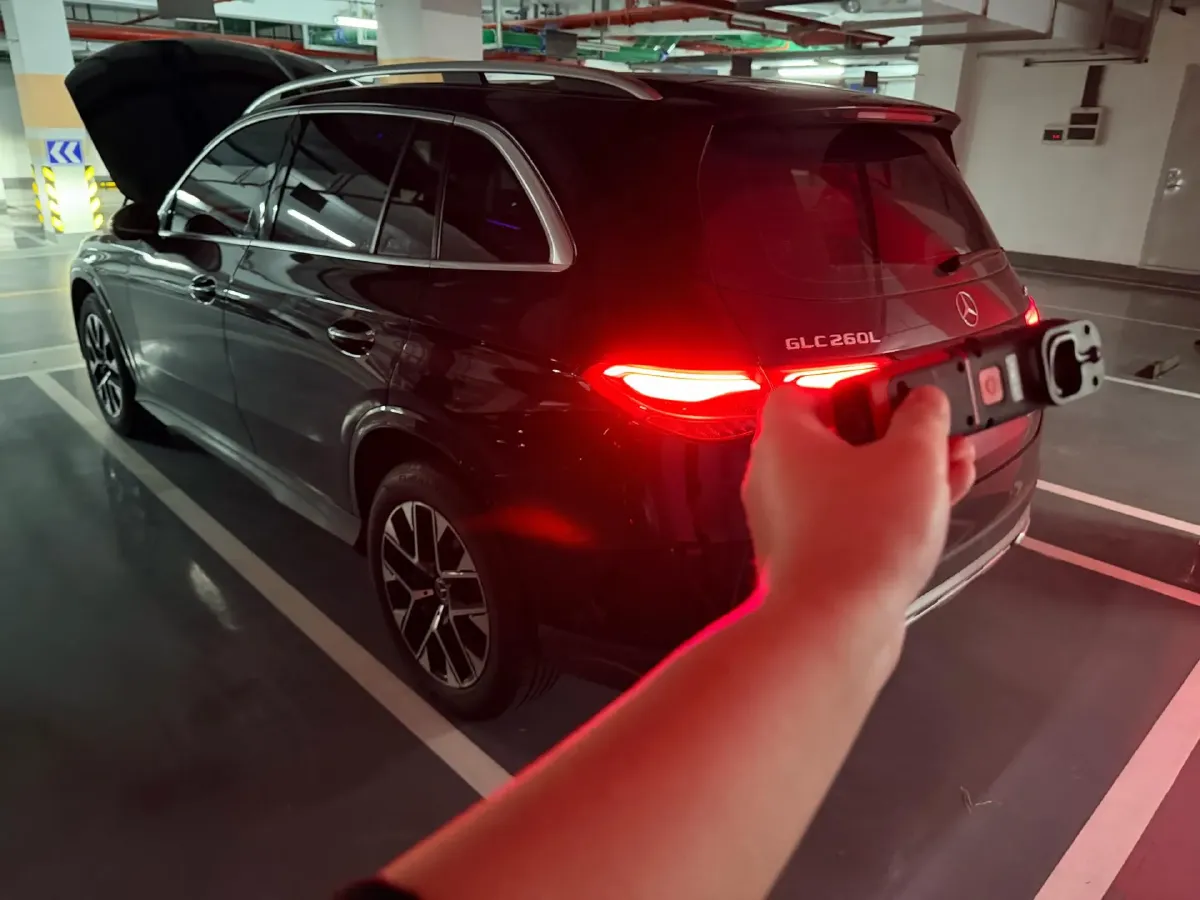 2023 Mercedes-Benz GLC Class 2.0T 204HP L4 9AT,autocango,china used car exporter,china ev exporter,chinese used car exporter,chinese used ev exporter