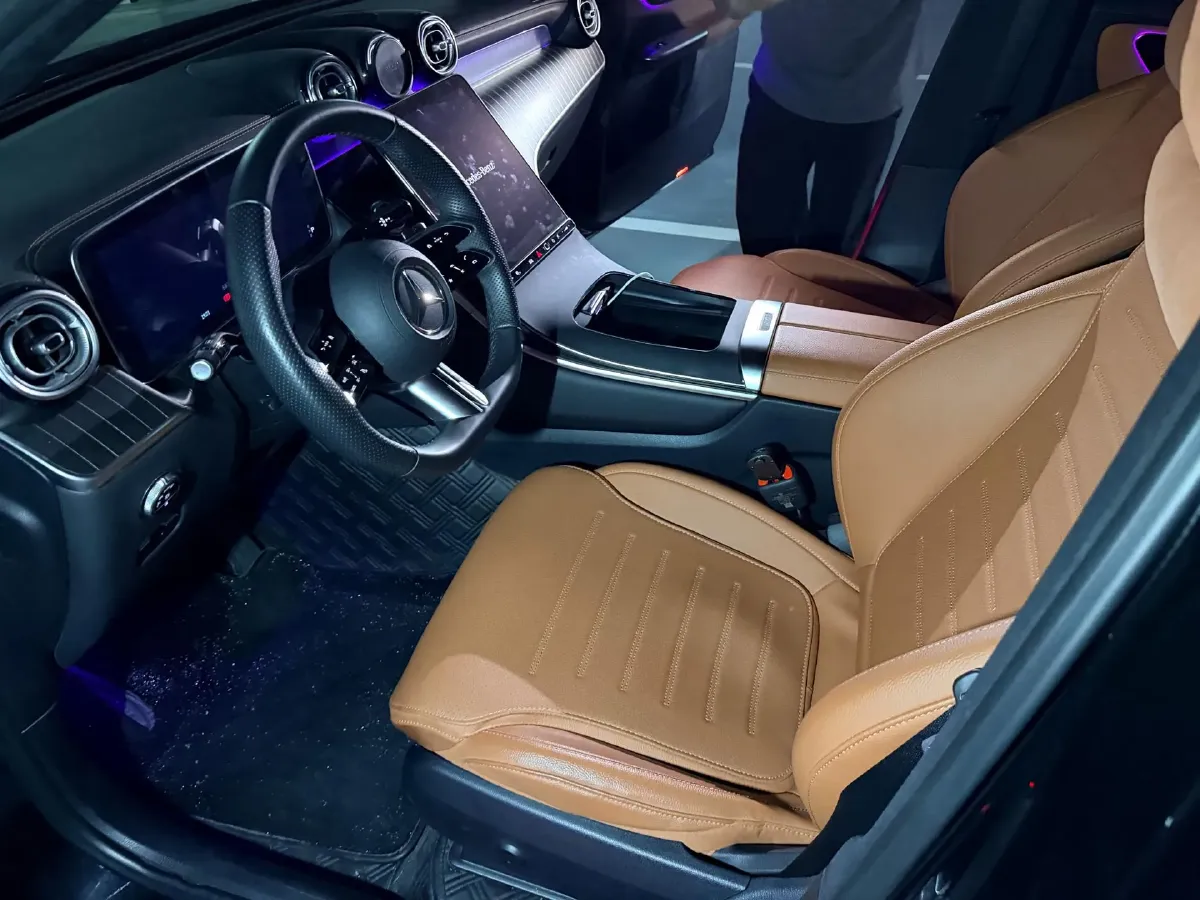 2023 Mercedes-Benz GLC Class 2.0T 204HP L4 9AT,autocango,china used car exporter,china ev exporter,chinese used car exporter,chinese used ev exporter