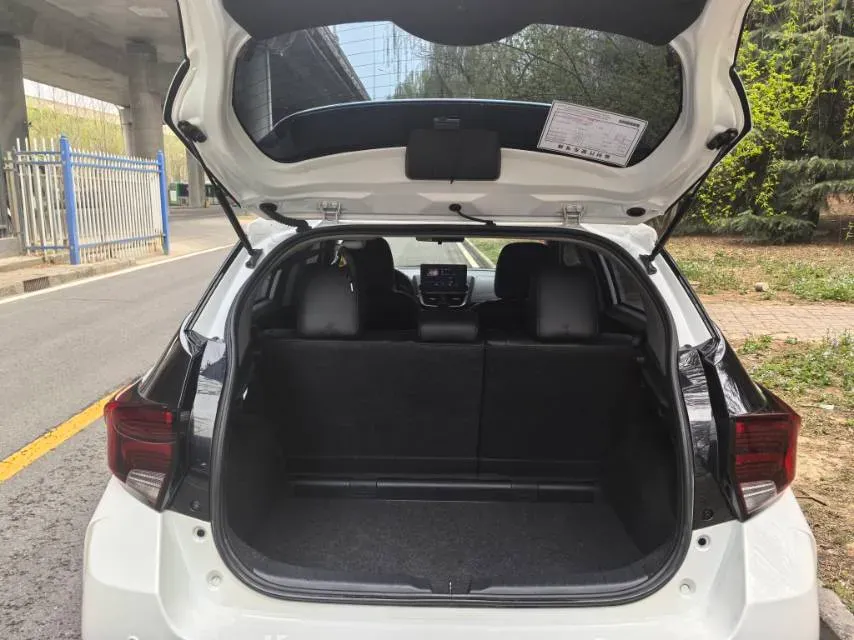 2022 Toyota Yaris L 1.5L 112HP L4 CVT,autocango,china used car exporter,china ev exporter,chinese used car exporter,chinese used ev exporter