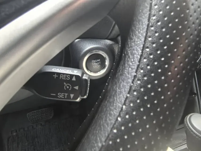 2022 Toyota Yaris L 1.5L 112HP L4 CVT,autocango,china used car exporter,china ev exporter,chinese used car exporter,chinese used ev exporter