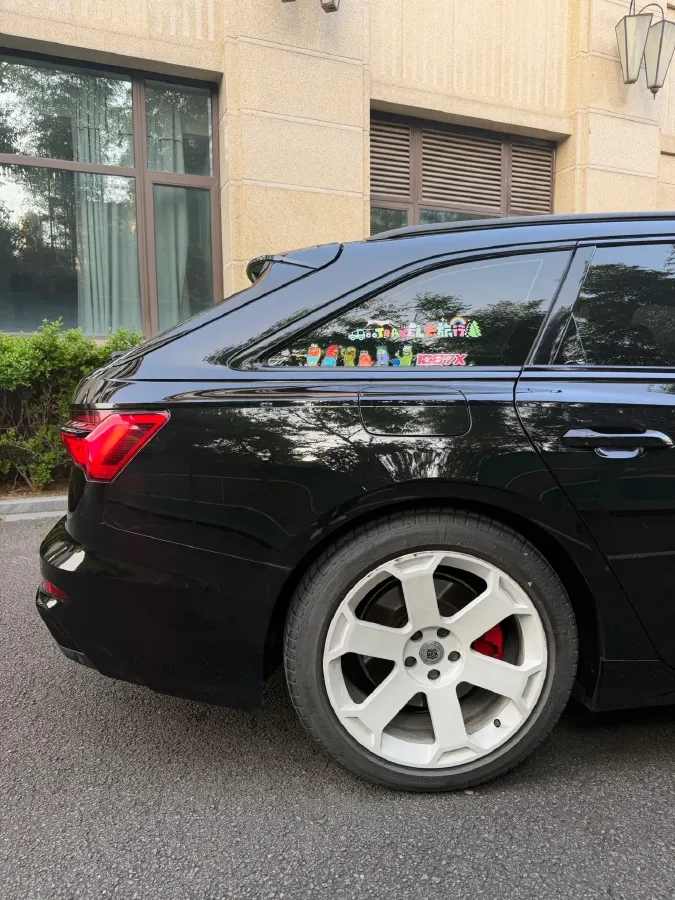 2024 Audi A6 2.0T 265HP L4 7DCT,autocango,china used car exporter,china ev exporter,chinese used car exporter,chinese used ev exporter