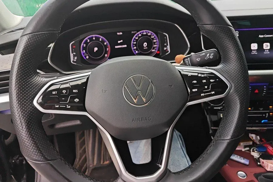 2023 Volkswagen Passat 2.0T 186HP L4 7DCT,autocango,china used car exporter,china ev exporter,chinese used car exporter,chinese used ev exporter