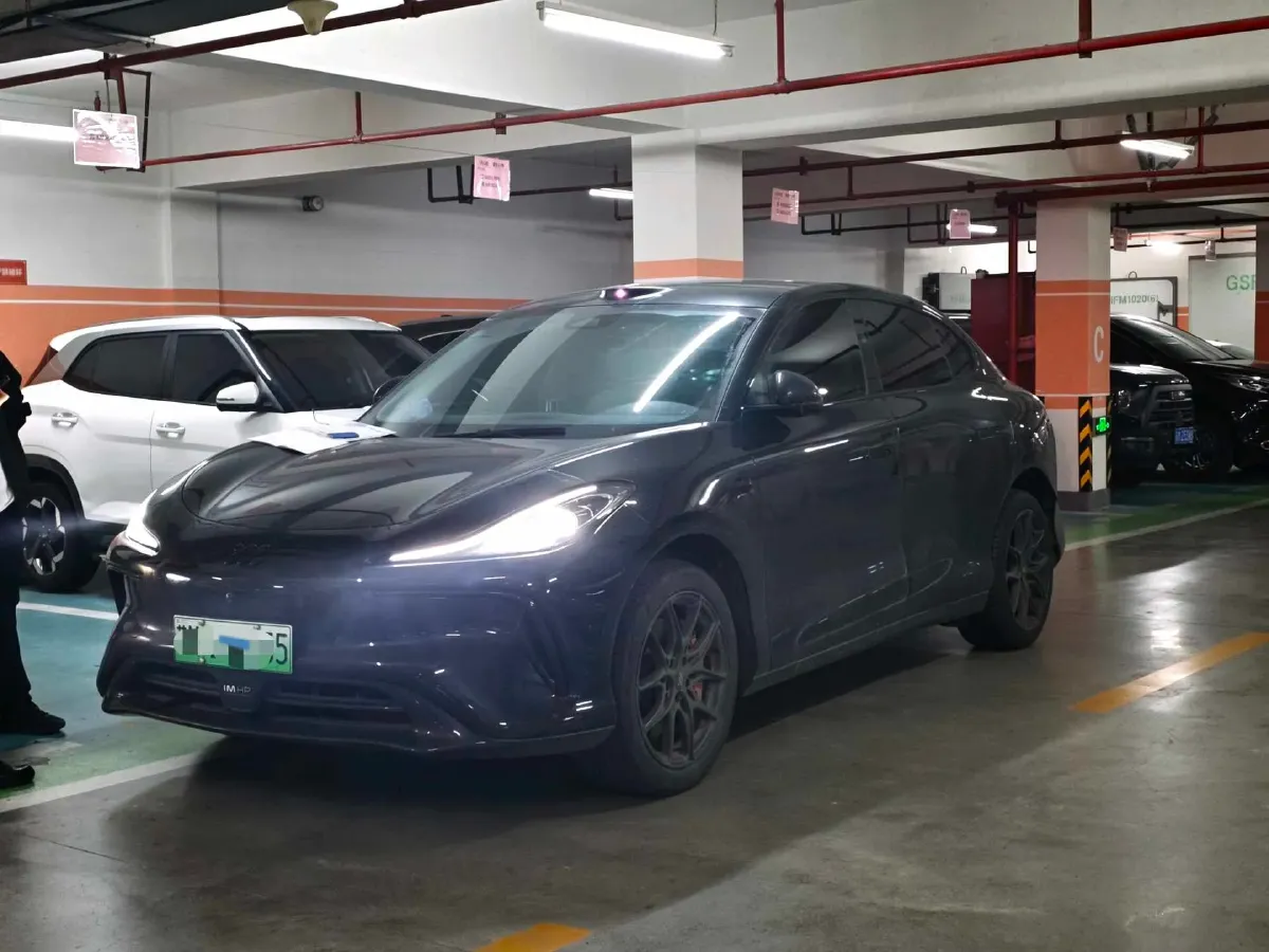 2023 IM LS6 BEV 71KWH,autocango,china used car exporter,china ev exporter,chinese used car exporter,chinese used ev exporter