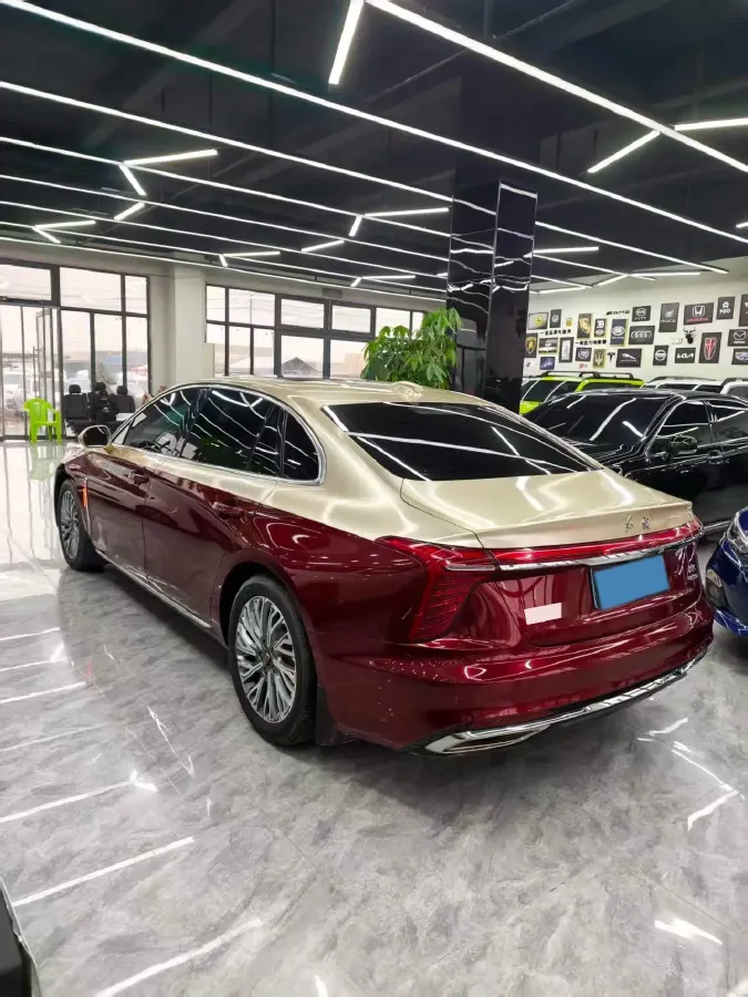2023 HongQi H5 2.0T 224HP L4 8AT,autocango,china used car exporter,china ev exporter,chinese used car exporter,chinese used ev exporter