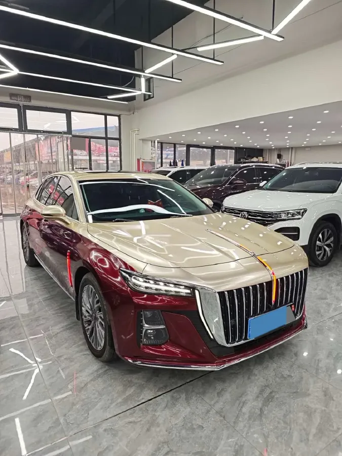 2023 HongQi H5 2.0T 224HP L4 8AT,autocango,china used car exporter,china ev exporter,chinese used car exporter,chinese used ev exporter