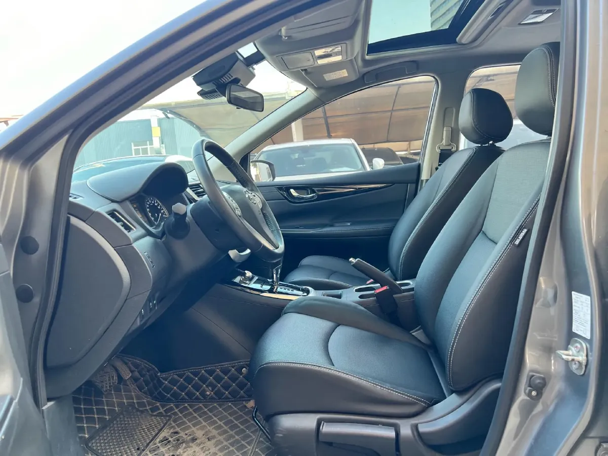 2021 Nissan Tiida 1.6L 122HP L4 CVT,autocango,china used car exporter,china ev exporter,chinese used car exporter,chinese used ev exporter