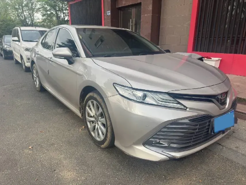 2019 Toyota Camry 2.0L 178HP L4 CVT,autocango,china used car exporter,china ev exporter,chinese used car exporter,chinese used ev exporter