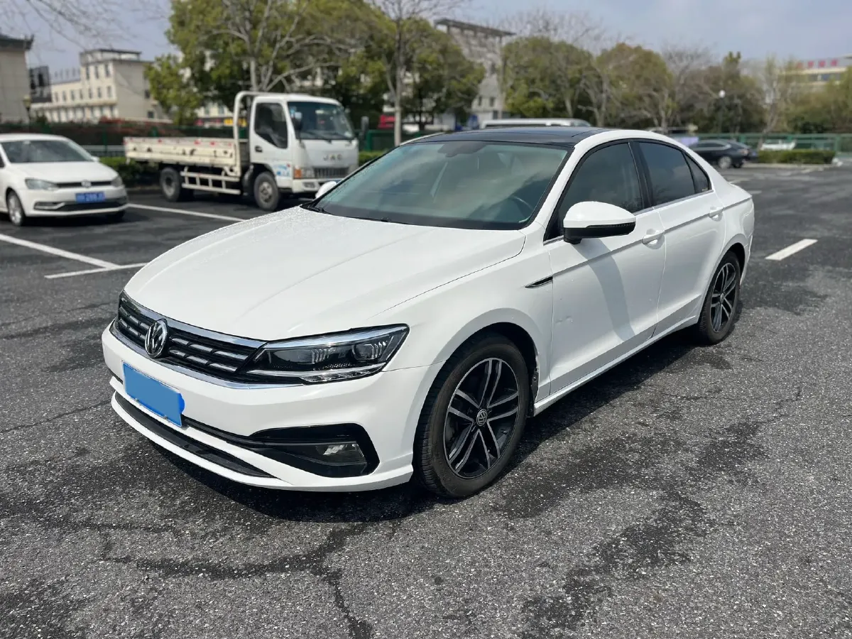 2019 Volkswagen Passat 1.4T 150HP L4 7DCT,autocango,china used car exporter,china ev exporter,chinese used car exporter,chinese used ev exporter