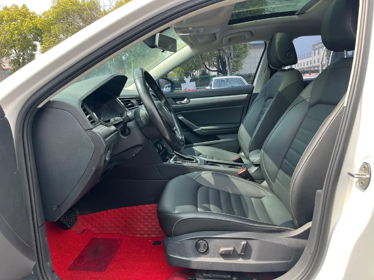 2019 Volkswagen Passat 1.4T 150HP L4 7DCT,autocango,china used car exporter,china ev exporter,chinese used car exporter,chinese used ev exporter