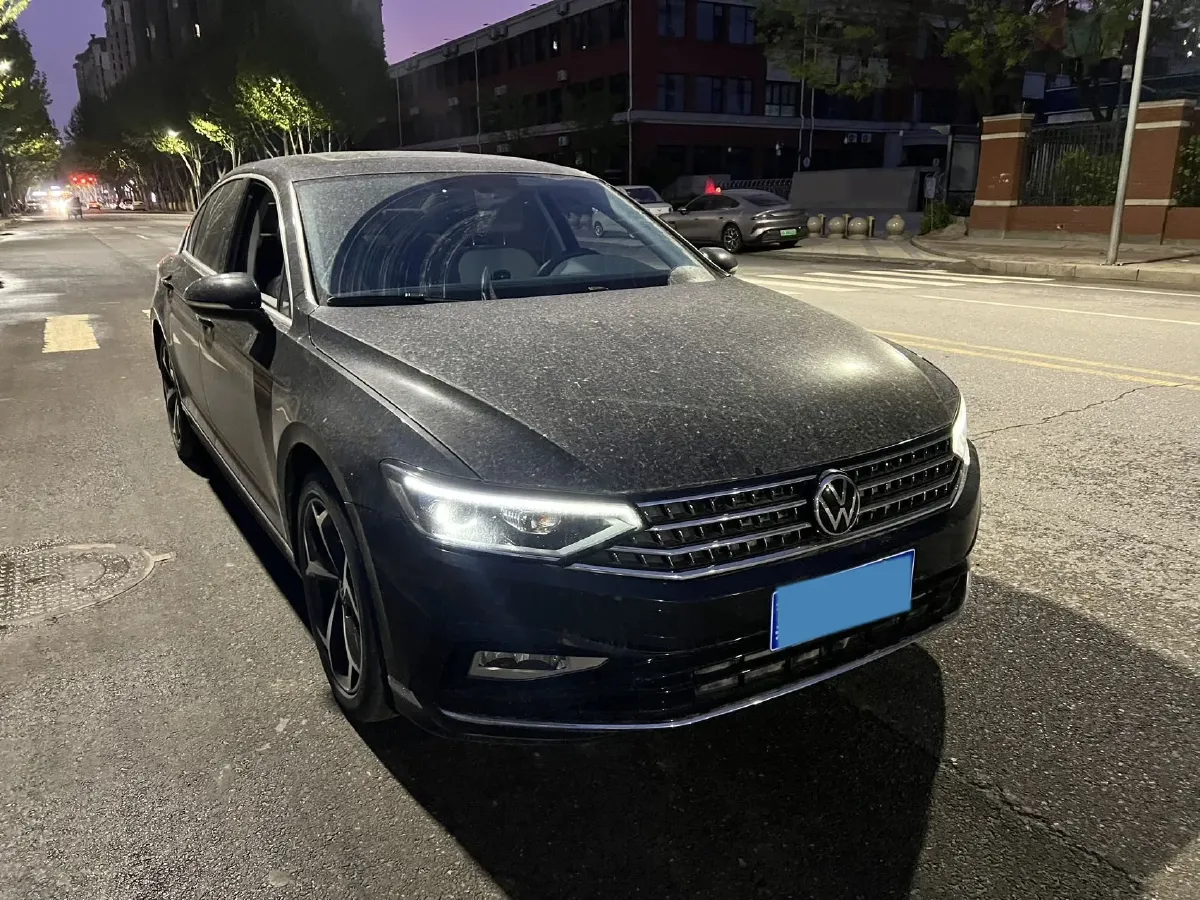 2023 Volkswagen Magotan 2.0T 186HP L4 7DCT,autocango,china used car exporter,china ev exporter,chinese used car exporter,chinese used ev exporter