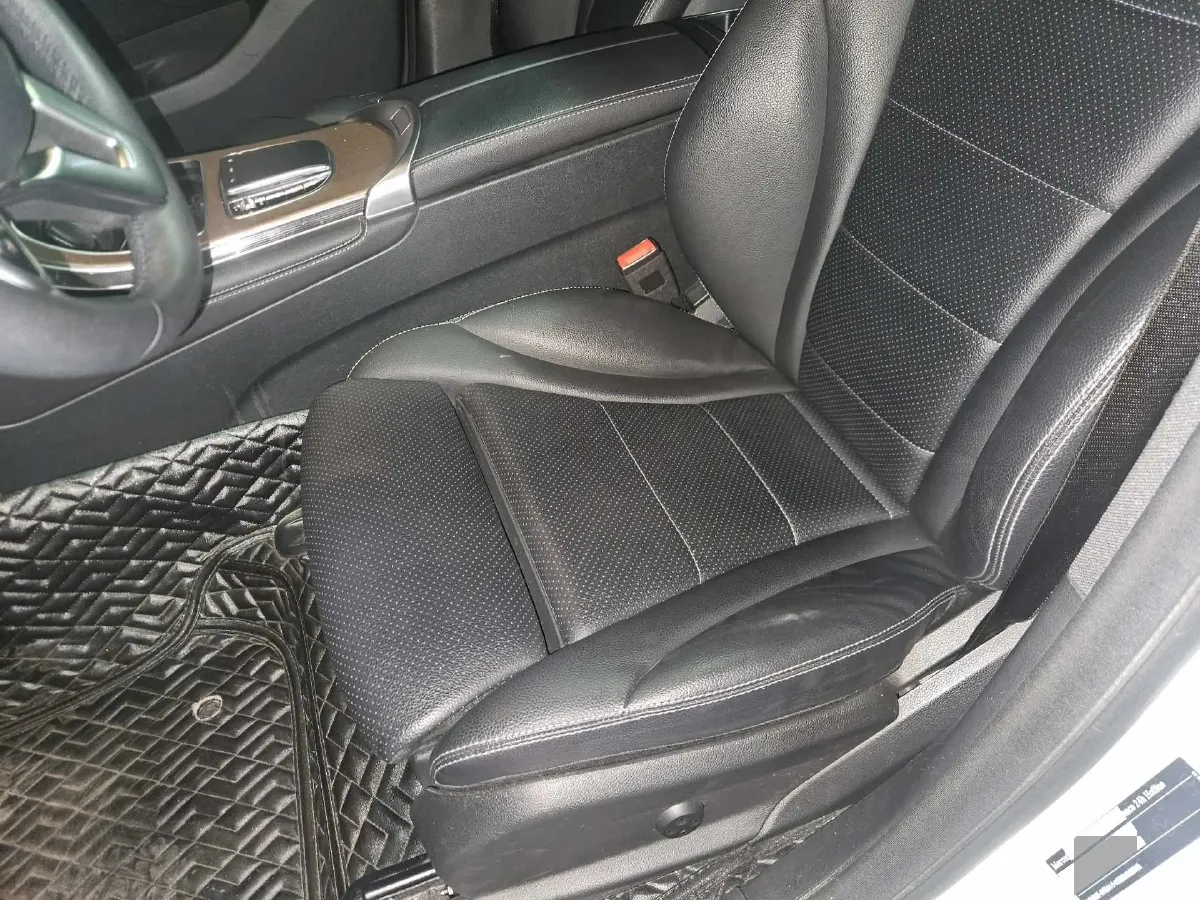 2020 Mercedes-Benz GLC Class 2.0T 258HP L4 9AT,autocango,china used car exporter,china ev exporter,chinese used car exporter,chinese used ev exporter