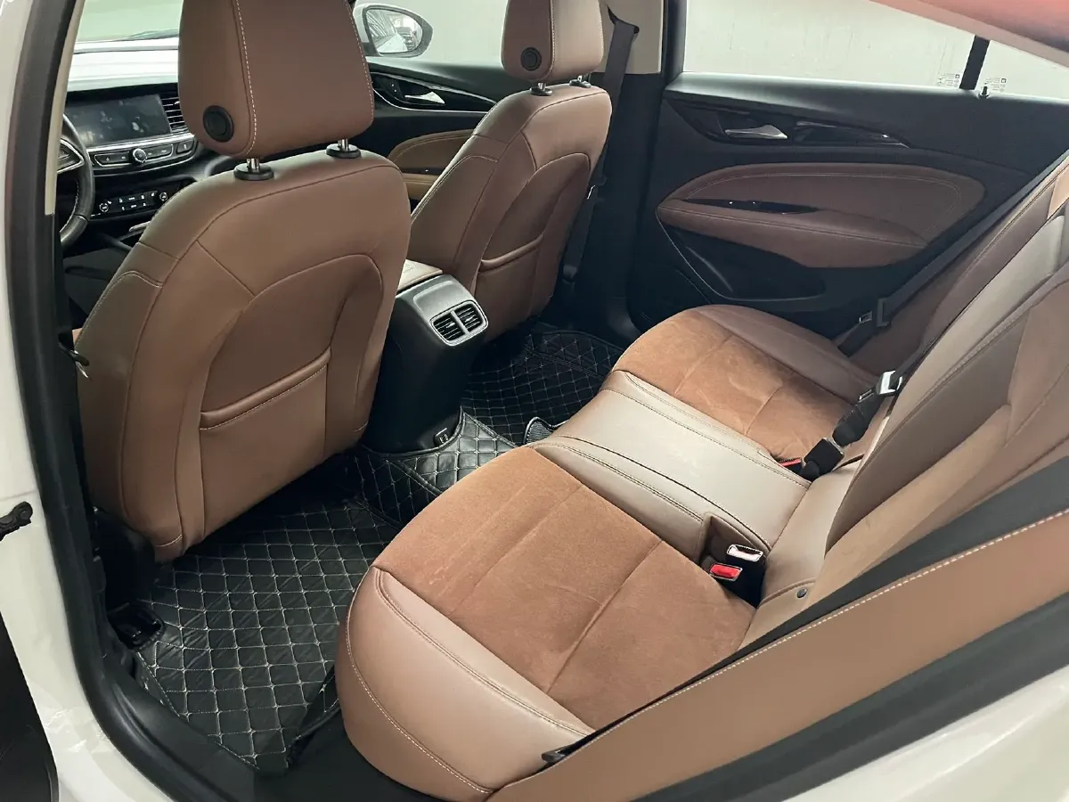 2020 Buick EnvisionPlus 1.5T 169HP L4 7DCT,autocango,china used car exporter,china ev exporter,chinese used car exporter,chinese used ev exporter