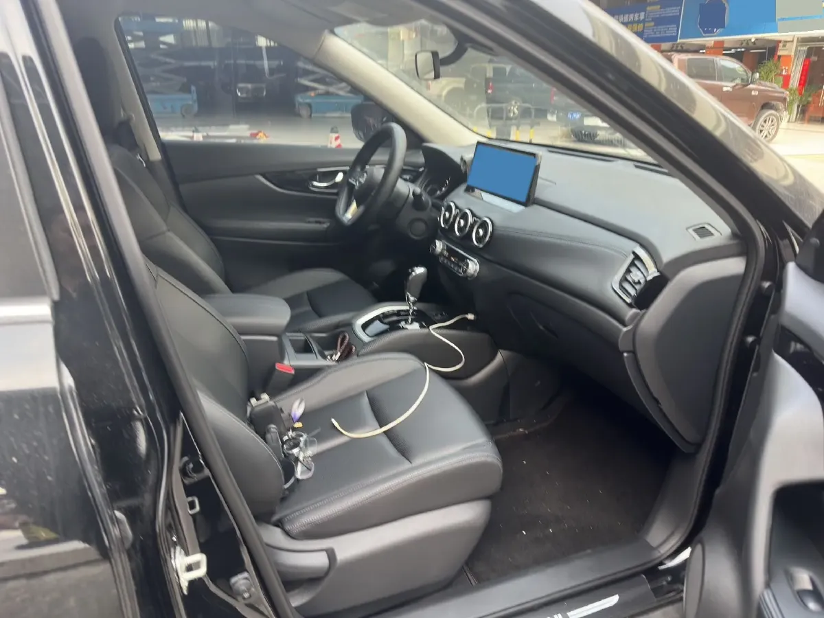 2025 Nissan X-Trail 2.0L 151HP L4 CVT,autocango,china used car exporter,china ev exporter,chinese used car exporter,chinese used ev exporter