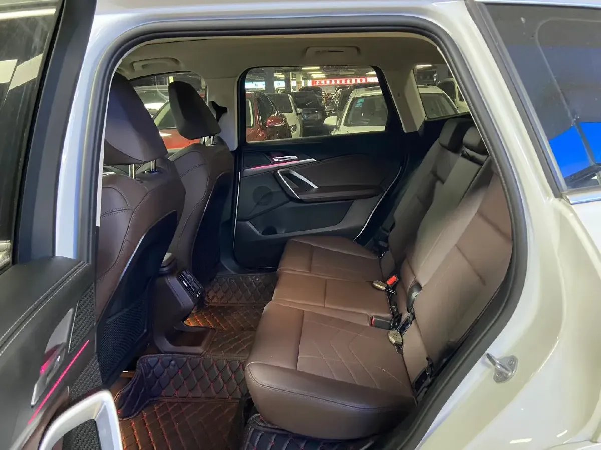 2024 BMW X1 2.0T 204HP L4 7DCT,autocango,china used car exporter,china ev exporter,chinese used car exporter,chinese used ev exporter