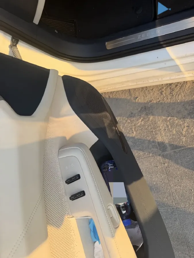 2024 Zeekr 001 BEV 100KWH,autocango,china used car exporter,china ev exporter,chinese used car exporter,chinese used ev exporter