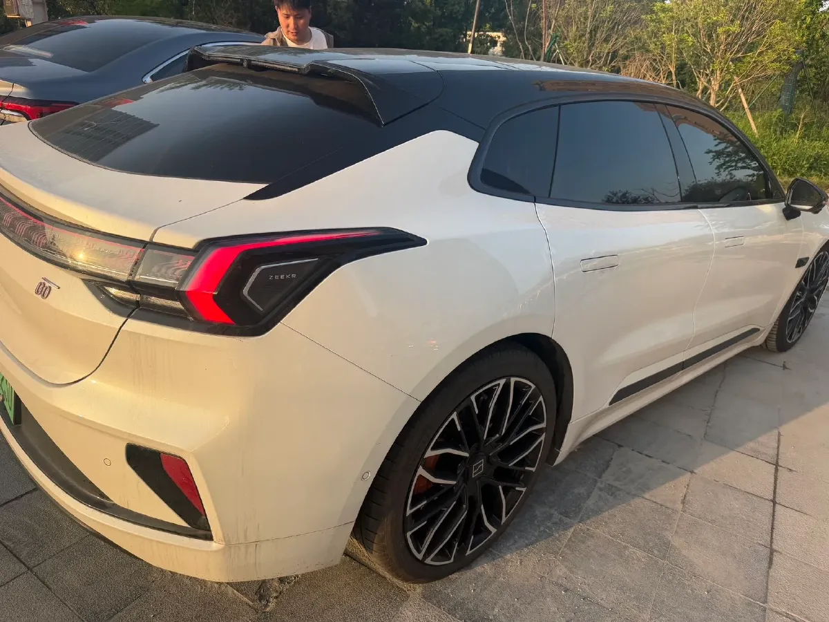2024 Zeekr 001 BEV 100KWH,autocango,china used car exporter,china ev exporter,chinese used car exporter,chinese used ev exporter