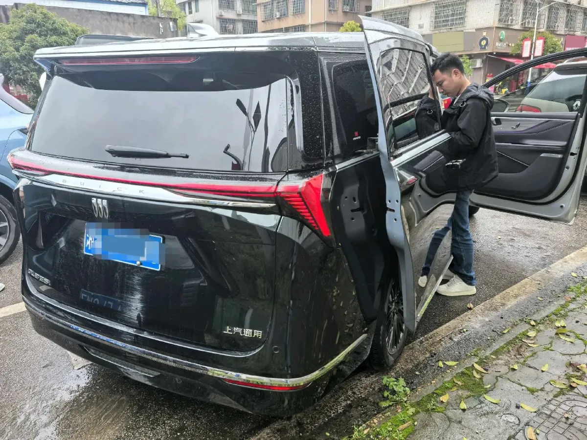 2025 Buick GL8 2.0T 237HP L4 9AT,autocango,china used car exporter,china ev exporter,chinese used car exporter,chinese used ev exporter