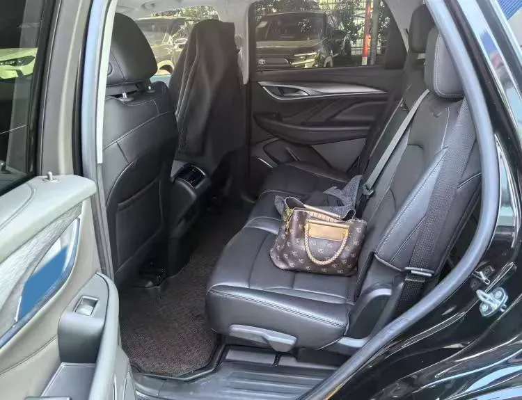 2022 Buick Enclave 2.0T 237HP L4 9AT,autocango,china used car exporter,china ev exporter,chinese used car exporter,chinese used ev exporter