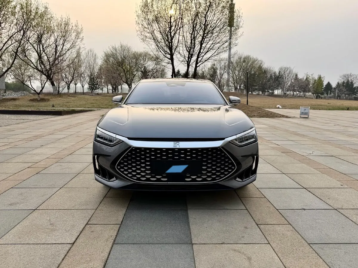 2022 Volkswagen Tiguan L 2.0T 186HP L4 7DCT,autocango,china used car exporter,china ev exporter,chinese used car exporter,chinese used ev exporter