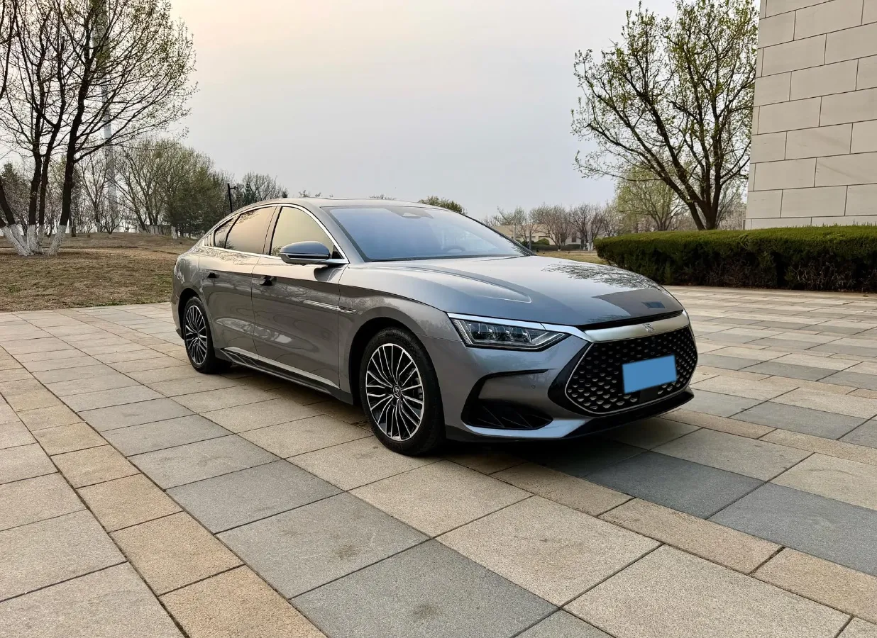 2022 Volkswagen Tiguan L 2.0T 186HP L4 7DCT,autocango,china used car exporter,china ev exporter,chinese used car exporter,chinese used ev exporter