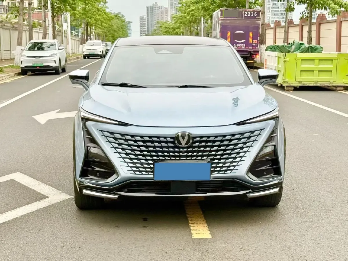 2022 ChangAn UNI-T 1.5T 188HP L4 7DCT,autocango,china used car exporter,china ev exporter,chinese used car exporter,chinese used ev exporter