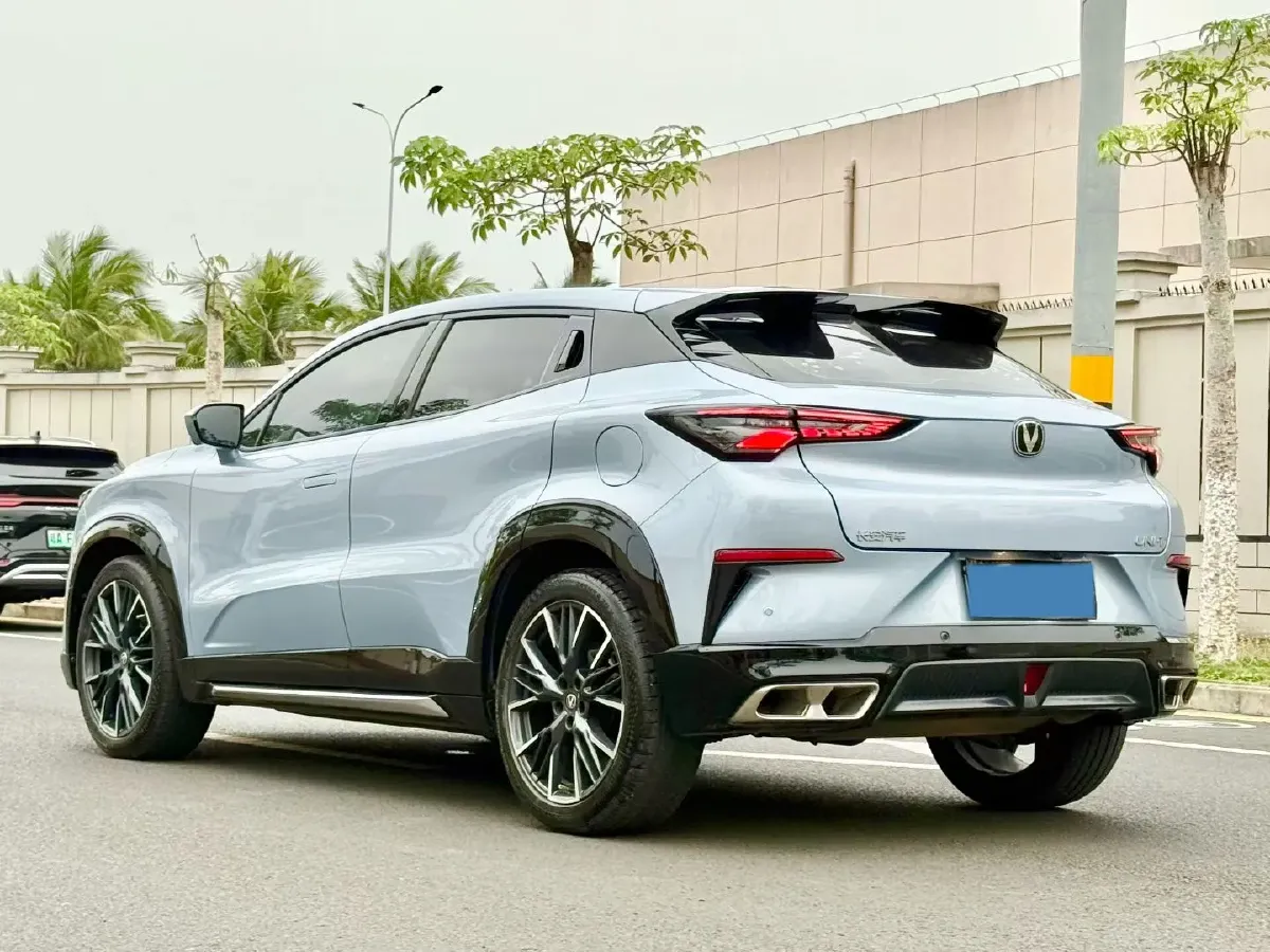 2022 ChangAn UNI-T 1.5T 188HP L4 7DCT,autocango,china used car exporter,china ev exporter,chinese used car exporter,chinese used ev exporter
