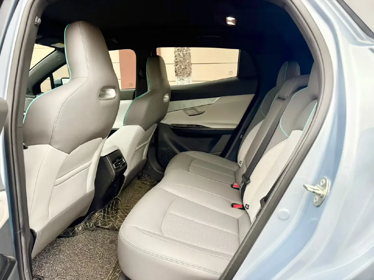 2022 ChangAn UNI-T 1.5T 188HP L4 7DCT,autocango,china used car exporter,china ev exporter,chinese used car exporter,chinese used ev exporter